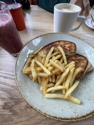 Vegan mushroom, pesto, cheeze on sourdough   at Boston Tea Party - Alfred Street in Bath