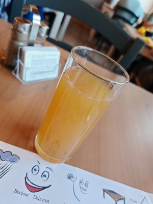 Apple juice at Crêperie de l'Abbaye de Beauport in Paimpol