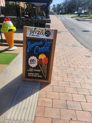 Schild vor dem Eingang at Pliza 21 San Agustín in Gran Canaria