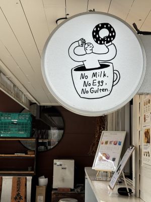   at PAPA'S PUFF STAND in Fukuoka