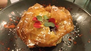 Pastela at Lila in Leliana