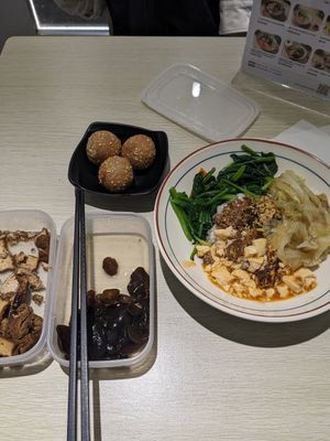  at 383 Vegetarian Restaurant - 叄捌叄蔬食餐館 in Taipei