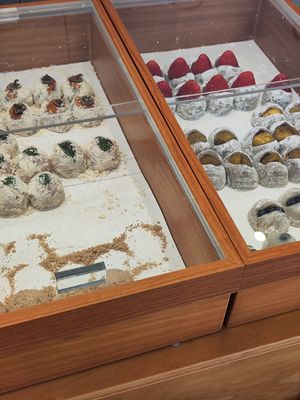 Some mochi options at Jaiso - 자이소 안국 in Seoul