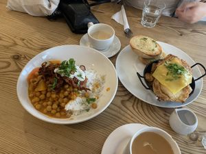 Curry really soft (left) excess of chickpeas maybe ; and Seitan hash (right) delicious at Black Cat in East London