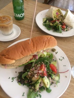 Sandwich & wrap at Black Cat in East London