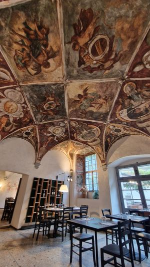 Back dining area at Ai Conti in Arco