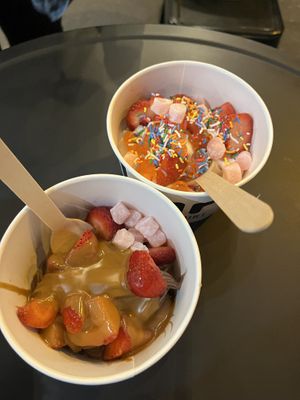   at YO-BAR in Collingwood