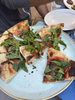 Vegetarian pizza without cheese   at Mezzaluna in Levanto