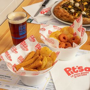 Fried polenta sticks and paprika rösti at Pit'sa in Milan