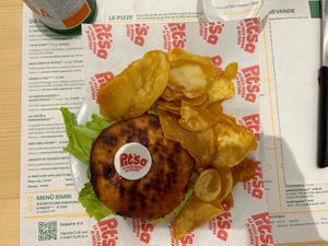 ‘Pollo a chi??!’ sandwich  at Pit'sa in Milan