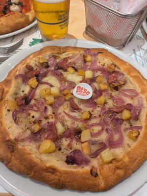 Baciami a tropea at Pit'sa in Milan