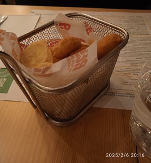 Le nostre nuggets patata frote. at Pit'sa in Milan