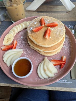 Vegan pancakes at Bitter in Tirana