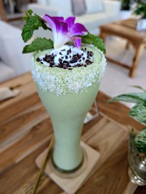 Coconut matcha smoothie at Cafe Q's in Koh Phangan