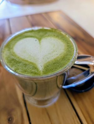 Hot matcha oat milk at Cafe Q's in Koh Phangan