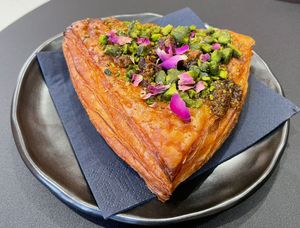 Pistachio rose - amazing at Margo's Amsterdam Bellamy - Oud-West in Amsterdam