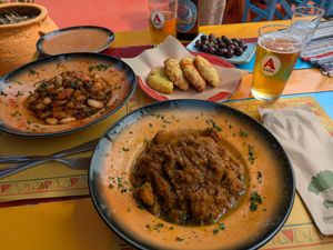 Potato curry and gigantes beans with bread and olives at Tranquilo in Santorini