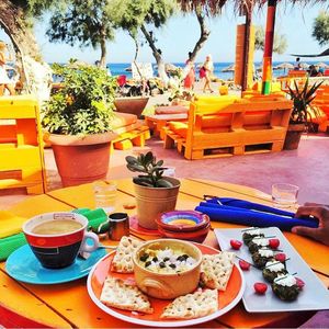 veggie  mezes at Tranquilo in Santorini