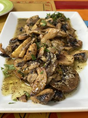 Fried mushrooms at Tranquilo in Santorini