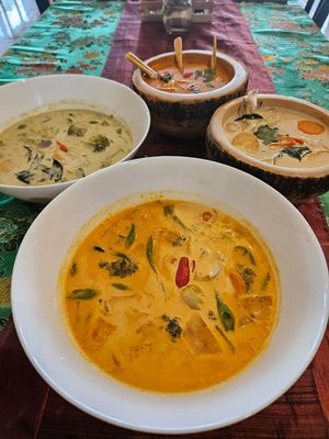 Thai soups and curries at Ubuntu Eat in Phuket