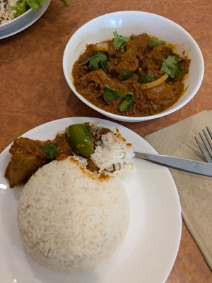 Ch*kn tikka masala with steamed rice 🍚🌾 at Ubuntu Eat in Phuket