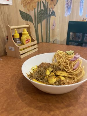 Khao soi   at Ubuntu Eat in Phuket