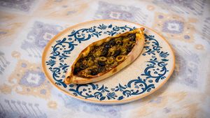 Zattar Med grønsaker at Silin Bakeri in Oslo