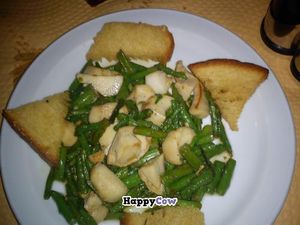 Sauteed mushrooms and asparagus at El Ventorillero in Jimena De La Frontera