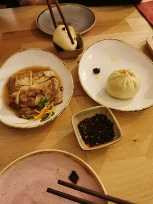 Vegan duck (cold appetizer) and Bao Zi at Kamala Vegan in Berlin