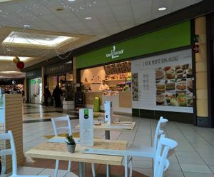 Counter and terrace at V36 Bar & Vegan Food in Savona