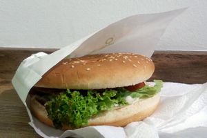 Universo Vegano at V36 Bar & Vegan Food in Savona