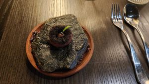 Donut at Toast & Oak in Queenstown