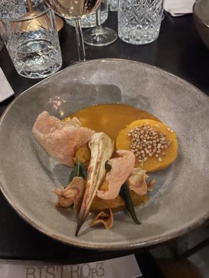 Maon  at Bistro op 3 in Medemblik