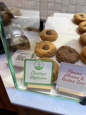 Cookie vegan au chocolat   at Ben's Cookies in Lille