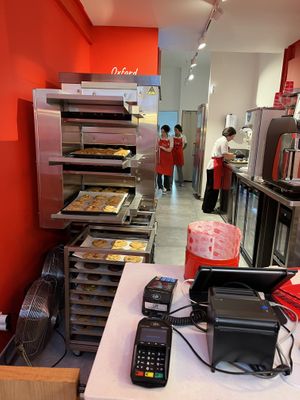 Intérieur   at Ben's Cookies in Lille