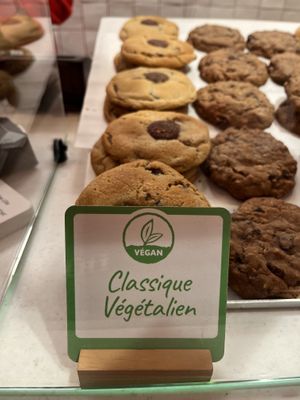 Vegan cookie   at Ben's Cookies in Lille
