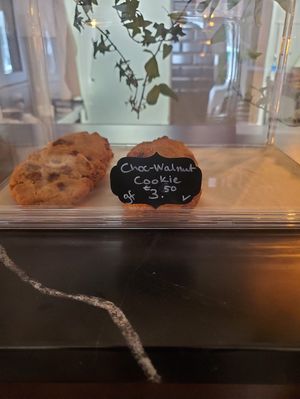 Gluten-free, vegan cookies at Chá Mercante in Porto