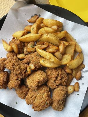 Chicken and potatoes; comes with 3 sauces and pickles   at Chicken in the Kitchen in Seoul