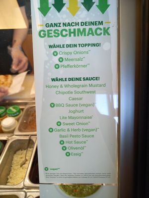 Das kleine v im grünen Kreis vor den Produkten kennzeichnet alle veganen Produkte. at Subway - Chemnitzer Str in Chemnitz