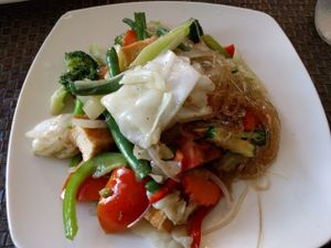 pad woon zen at Veggie House in Los Angeles