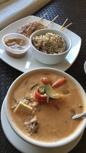 Pineapple curry at Veggie House in Los Angeles