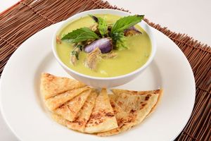 Green Curry Beef with the Roti Bread  at Veggie House in Los Angeles