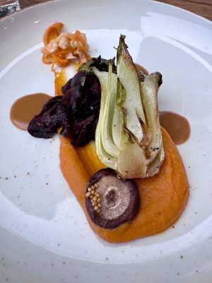 Bulgogi - aubergine - bataat - kimchi - paddenstoel - bokchoy   at BROEI in Amersfoort