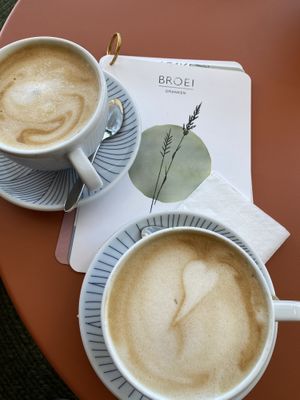 Heerlijke latte    at BROEI in Amersfoort