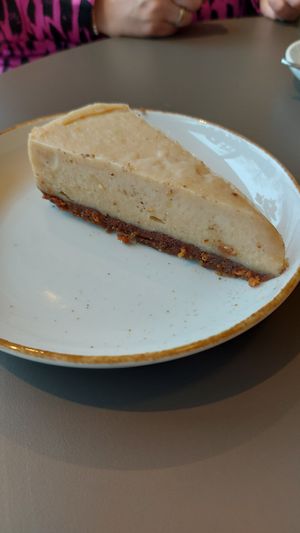 Cashew cheesecake at BROEI in Amersfoort