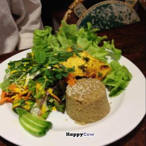 tofu steak with salad and quinoa at Me and Art in Darlinghurst