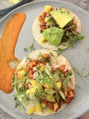 Vegan cauli tacos   at Paulina Escanes in San Juan