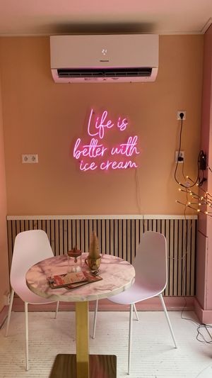   at IJssalon Scoobs & Winstons in Alkmaar