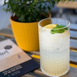 Refreshing, naturals drinkgs, including kombucha, fermented drinks, homemade iced tea and many more. at NaTuri Café & Deli in Budapest