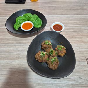 Round 2 of momos at Mo:Mo Mauritius in Quatre Bornes